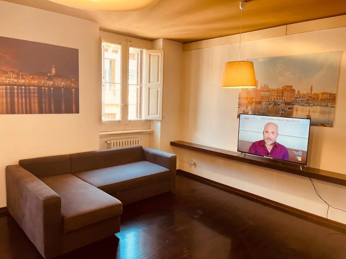 Liberty Futura Home Bari Apartment